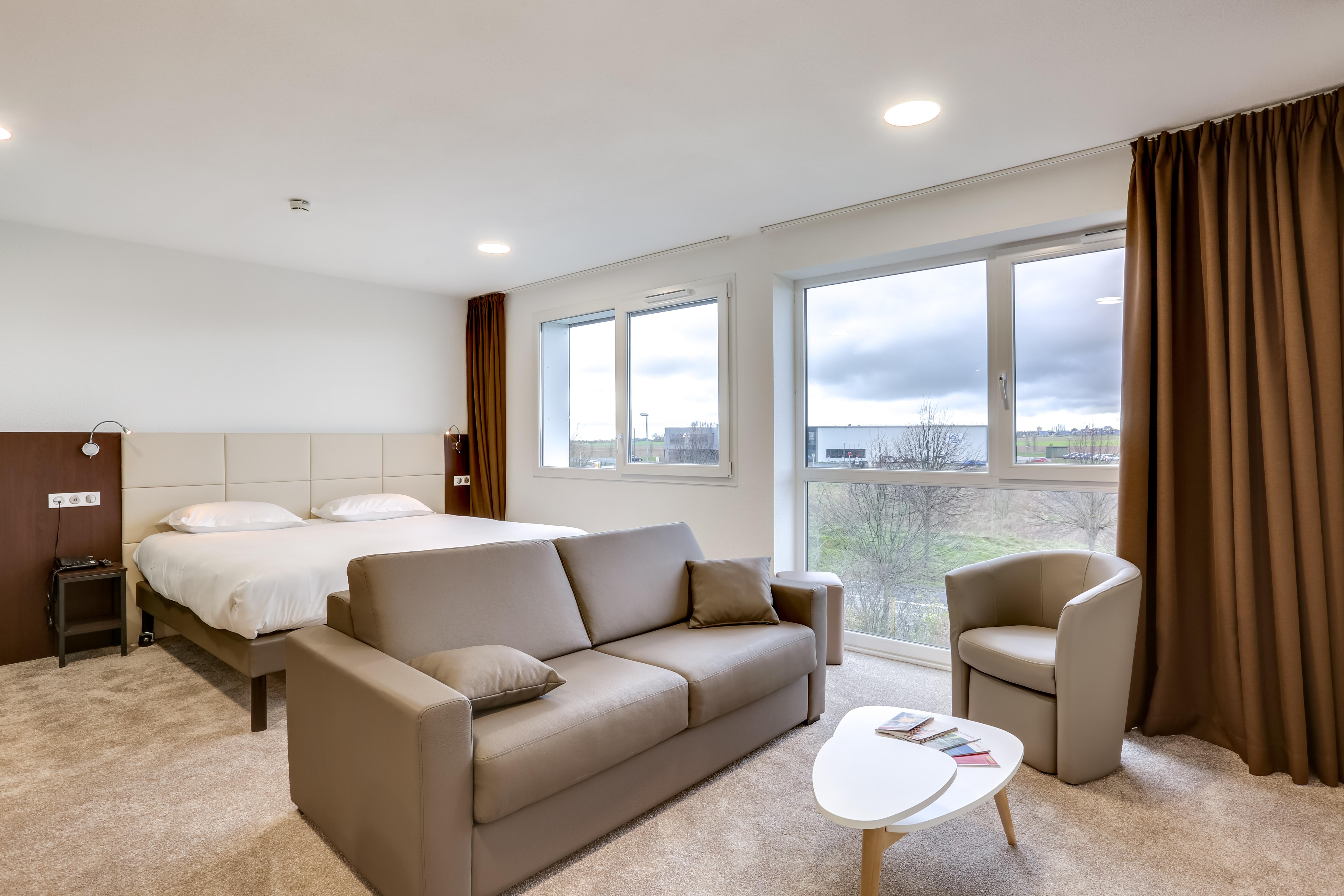 B&B Hotel Caen Memorial Saint-Contest Bagian luar foto