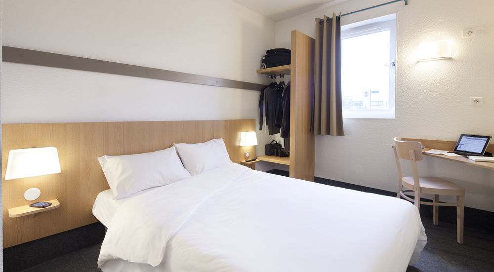 B&B Hotel Caen Memorial Saint-Contest Bagian luar foto